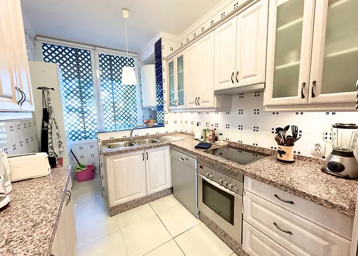 Verano Azul 72 Нерха